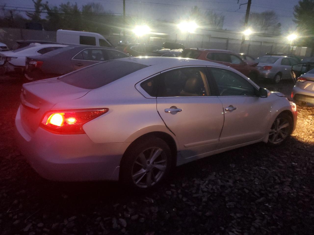 2013 NISSAN ALTIMA 2.5 - Фото 3