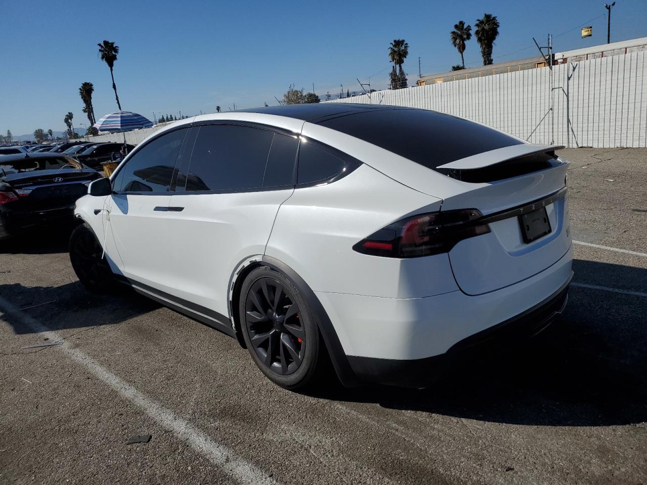 2023 TESLA MODEL X - Image 2