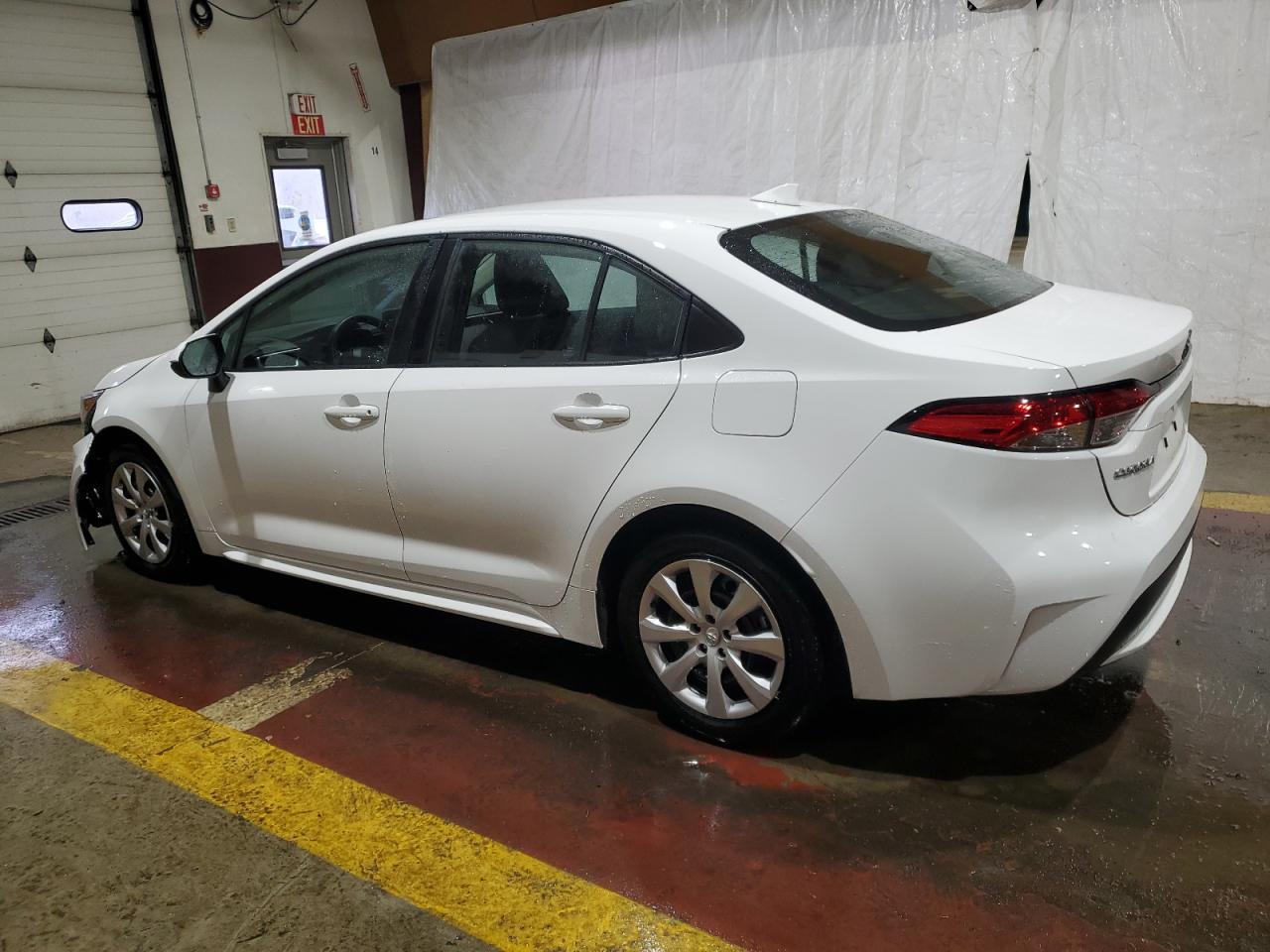 2022 TOYOTA COROLLA LE - Фото 2