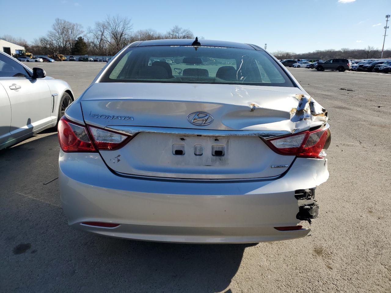 2013 HYUNDAI SONATA SE - Фото 6