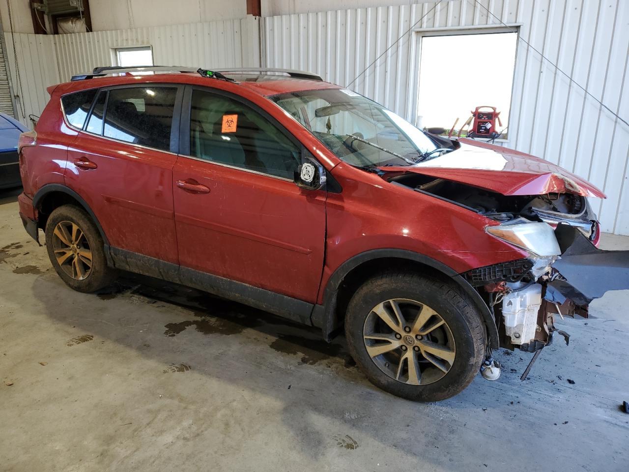 2017 TOYOTA RAV4 XLE - Фото 4