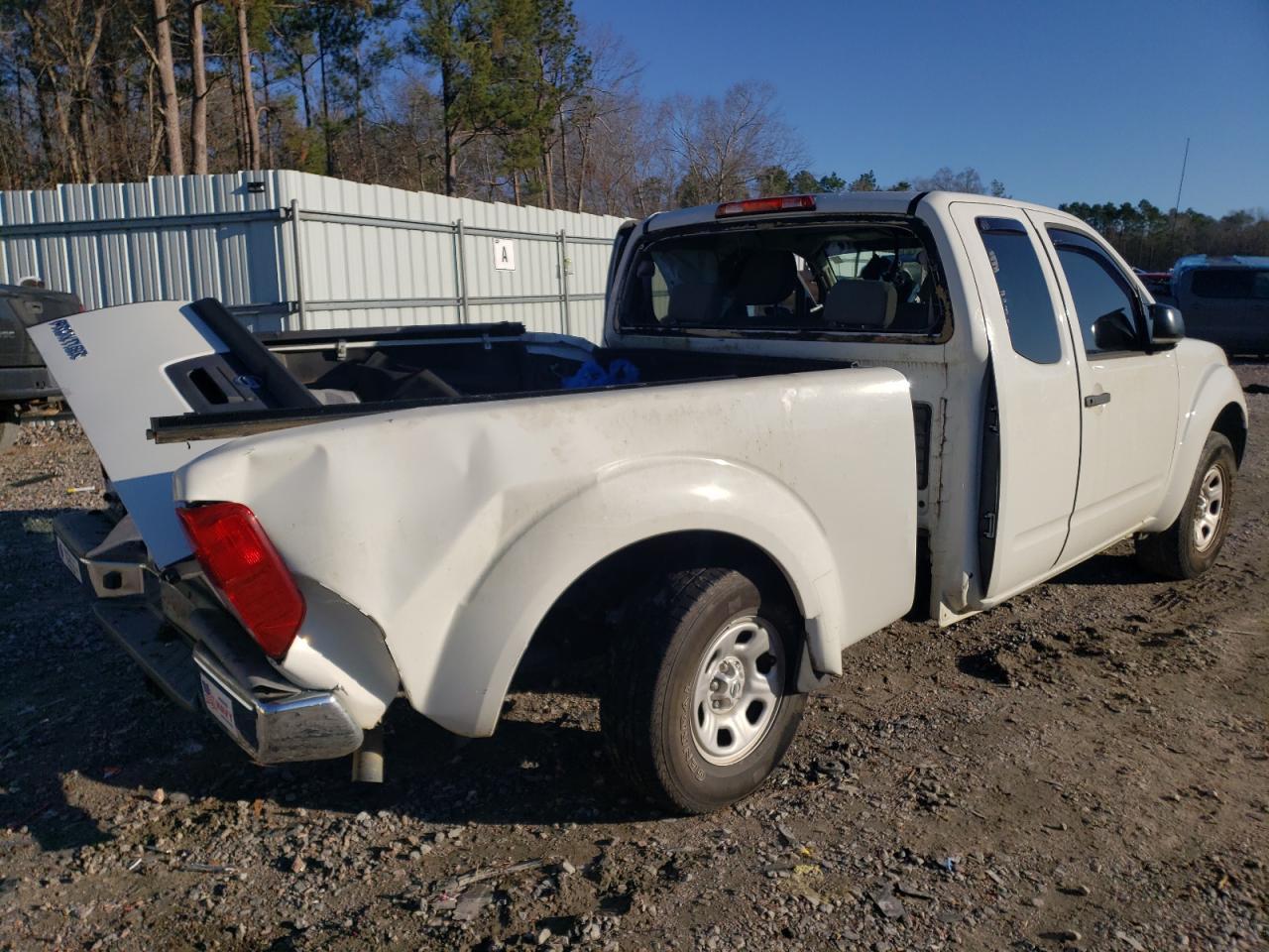 2016 NISSAN FRONTIER S - Фото 3