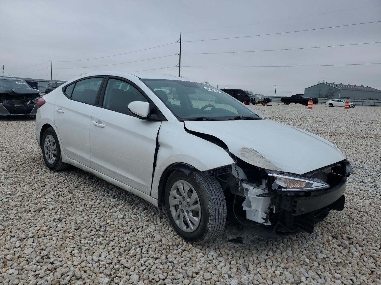 2019 HYUNDAI ELANTRA SE - Фото 4