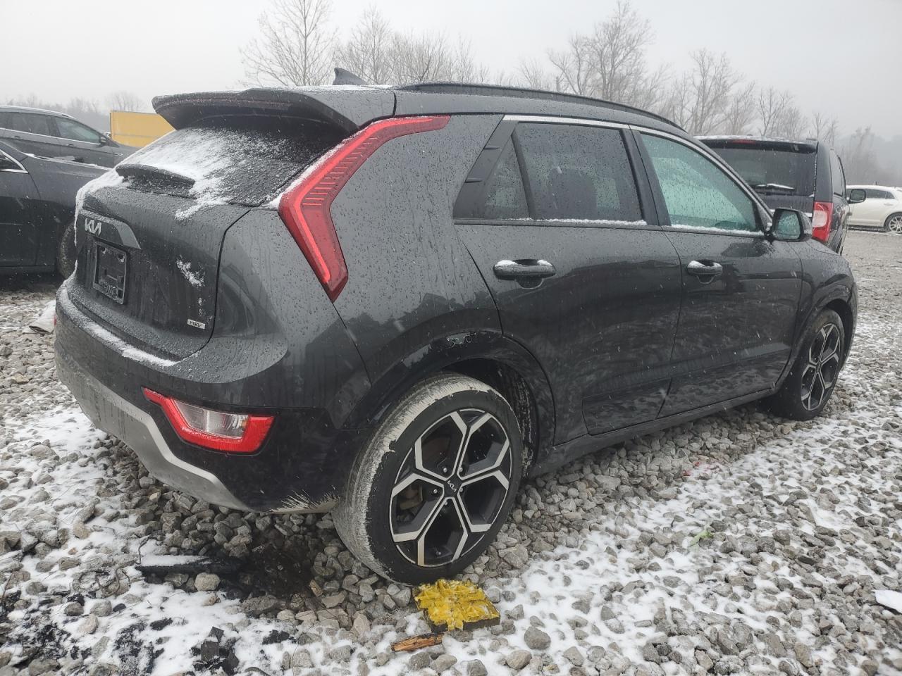 2023 KIA NIRO EX - Image 3