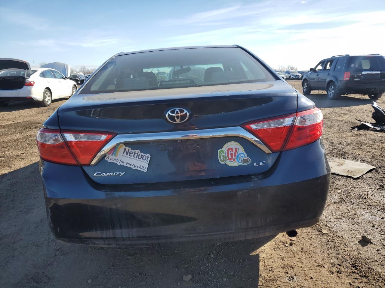 2015 TOYOTA CAMRY LE - Image 6