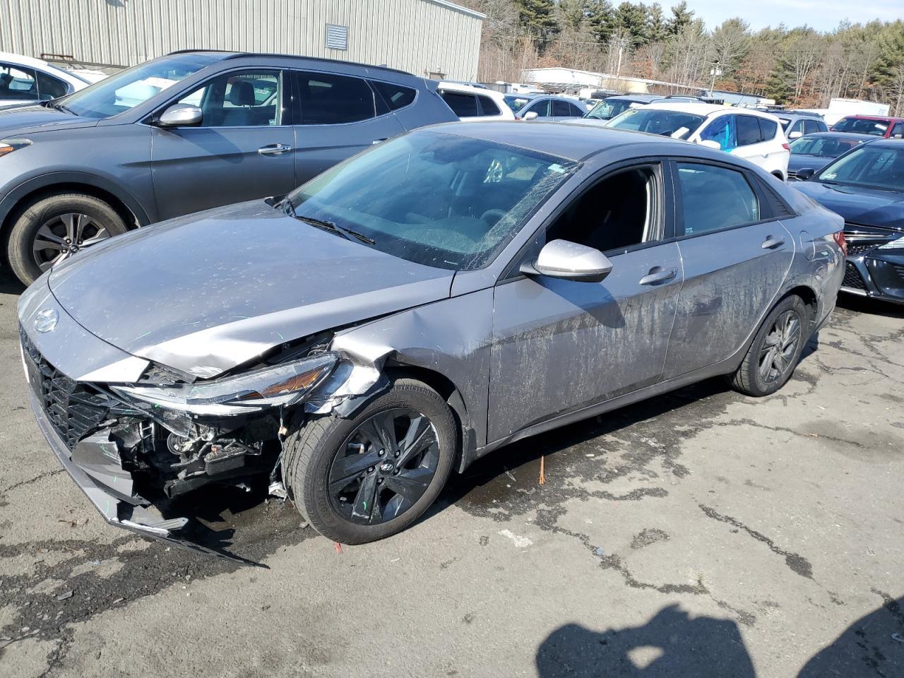 2023 HYUNDAI ELANTRA SE