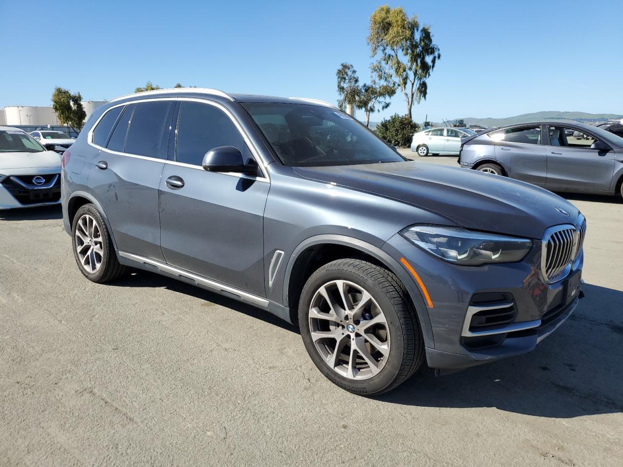 2022 BMW X5 XDRIVE4 - Фото 4