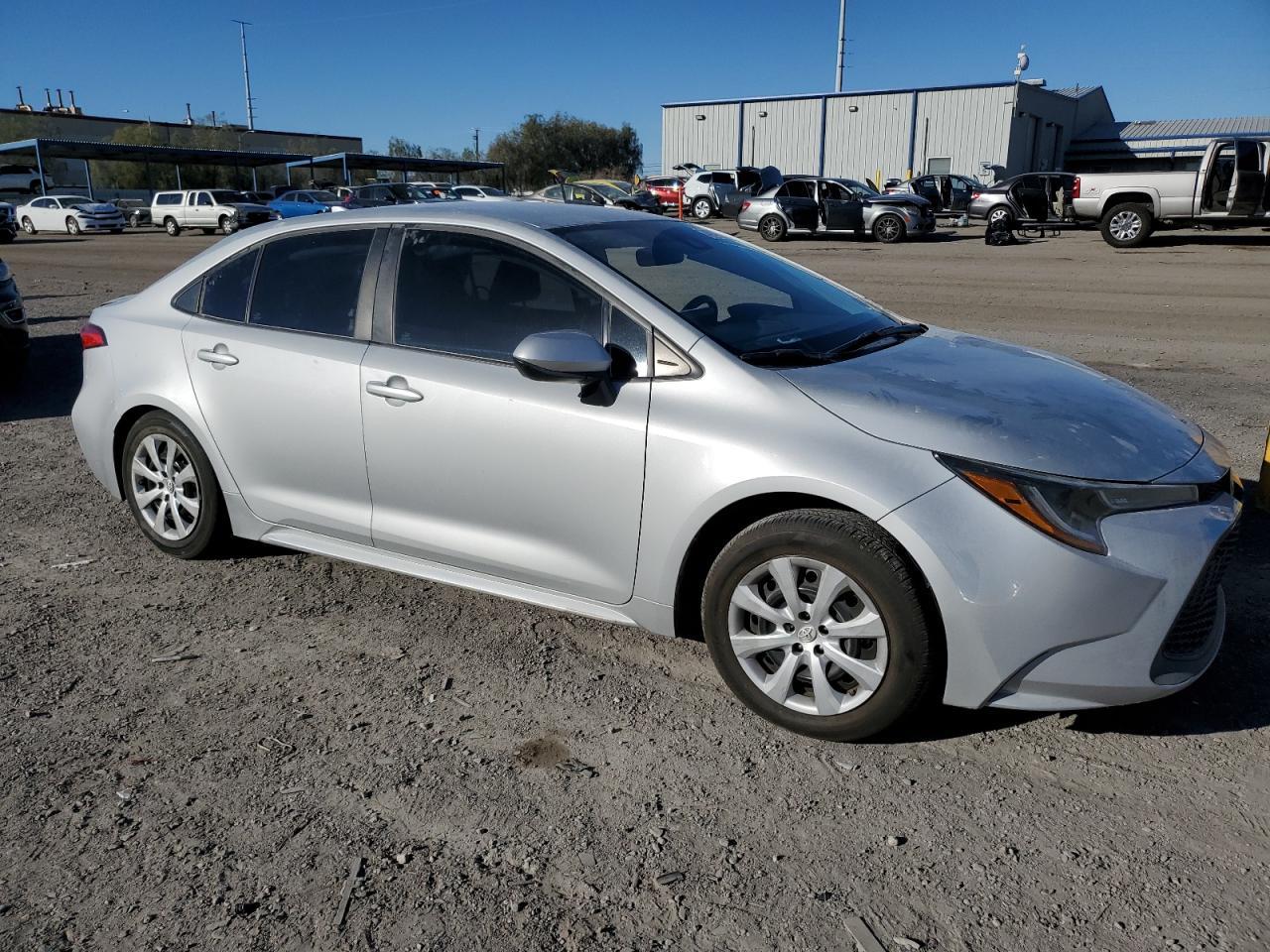 2022 TOYOTA COROLLA LE - Фото 4
