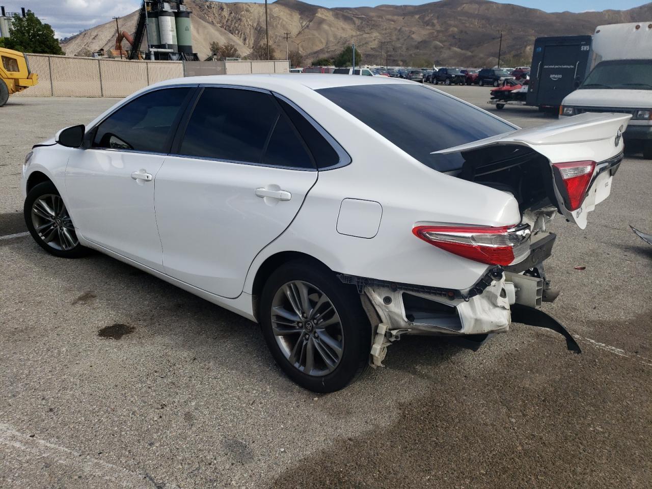 2017 TOYOTA CAMRY LE - Фото 2