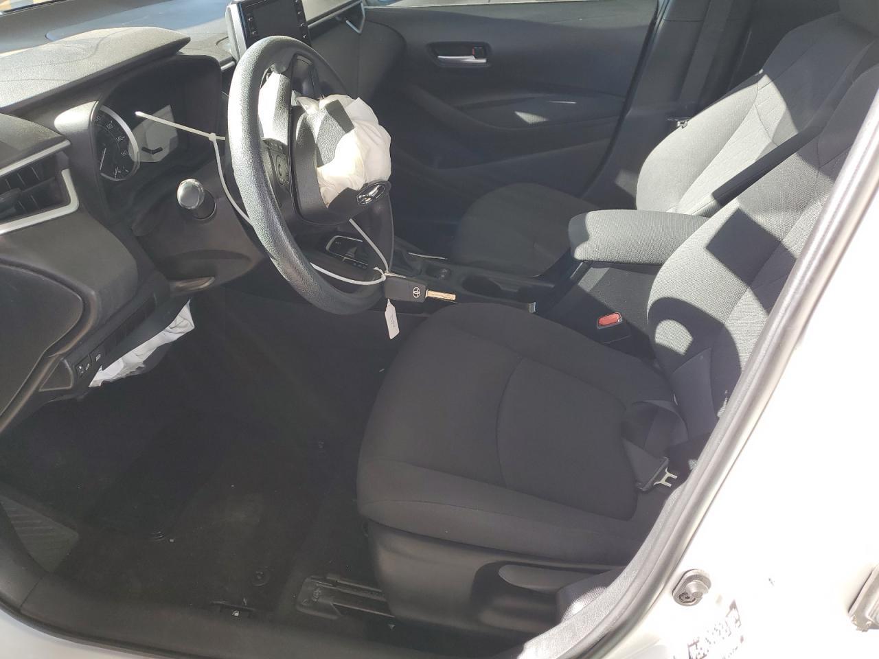 2021 TOYOTA COROLLA LE - Фото 7