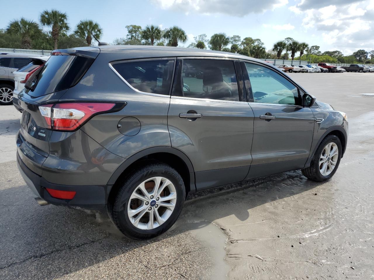 2017 FORD ESCAPE SE - Фото 3