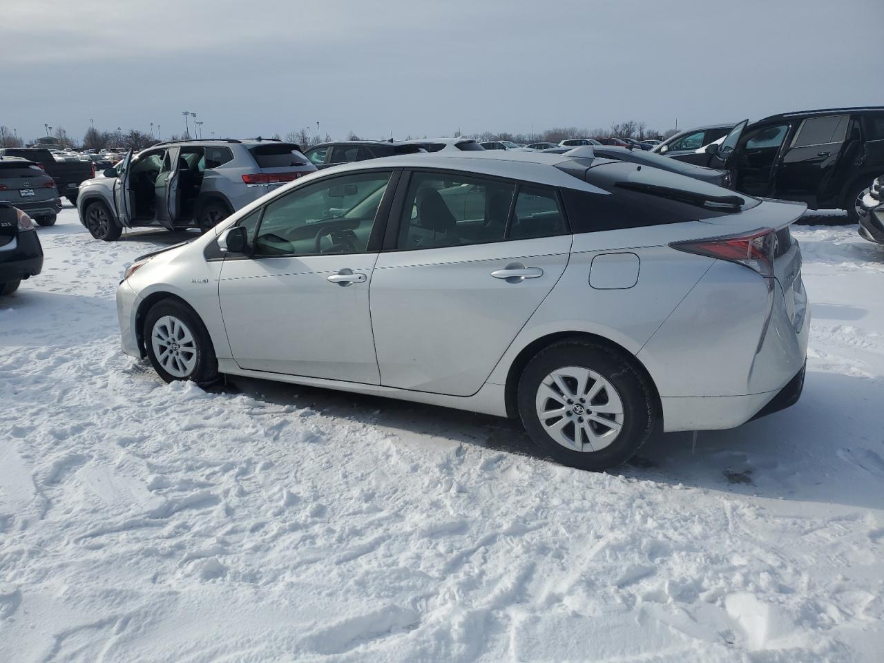 2016 TOYOTA PRIUS - Фото 2