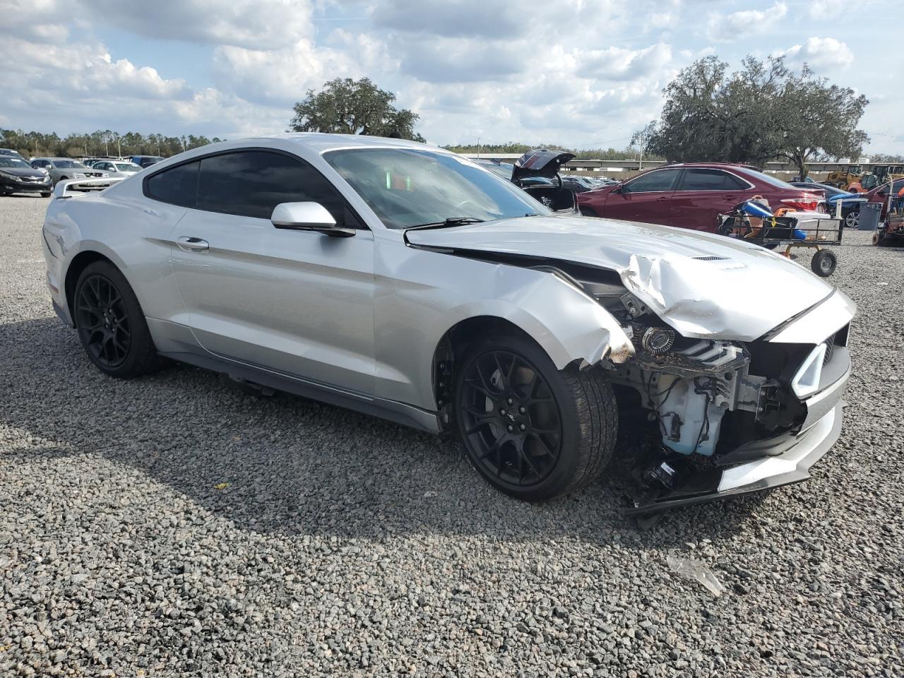 2018 FORD MUSTANG - Фото 4