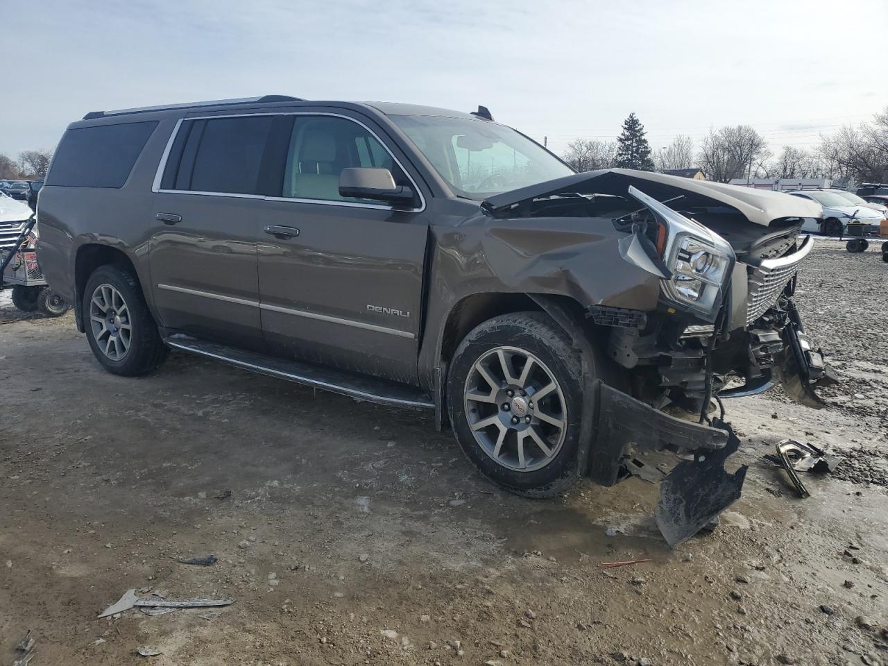2016 GMC YUKON XL D - Фото 4
