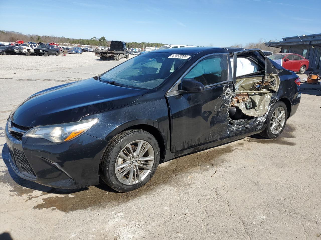 2016 TOYOTA CAMRY LE