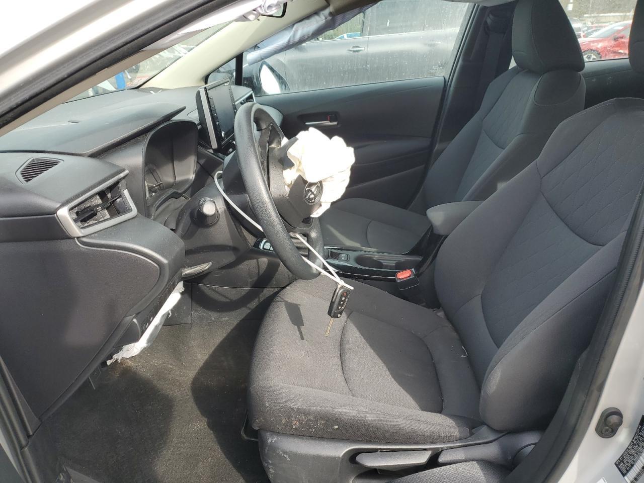 2020 TOYOTA COROLLA LE - Фото 7