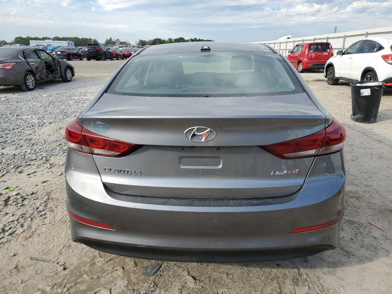 2017 HYUNDAI ELANTRA SE - Фото 6