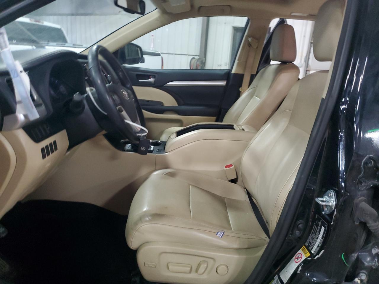 2015 TOYOTA HIGHLANDER - Фото 7