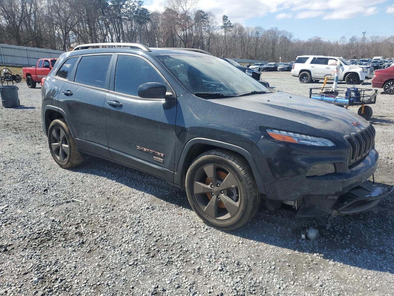 2017 JEEP CHEROKEE L - Image 4