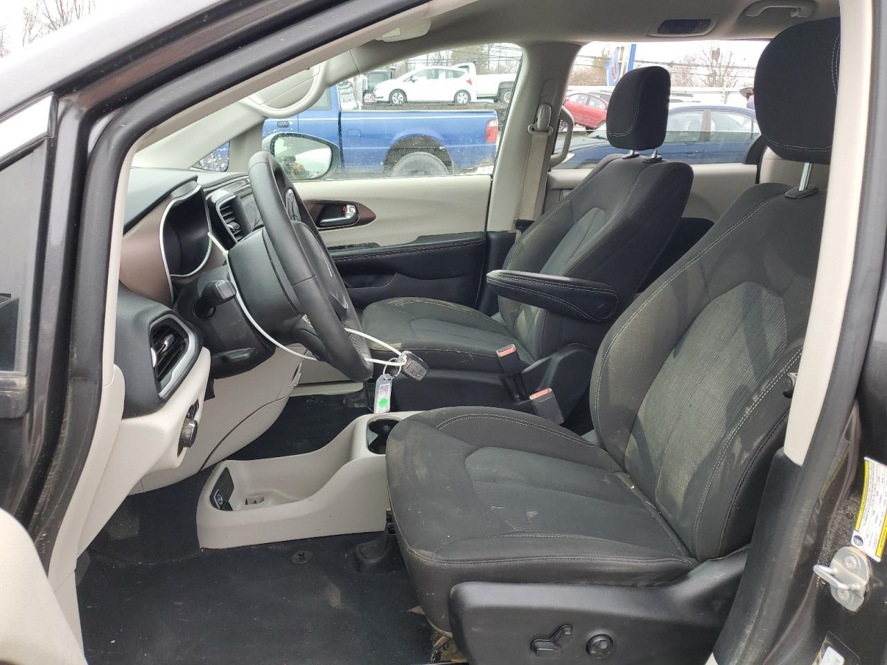 2022 CHRYSLER VOYAGER LX - Image 7