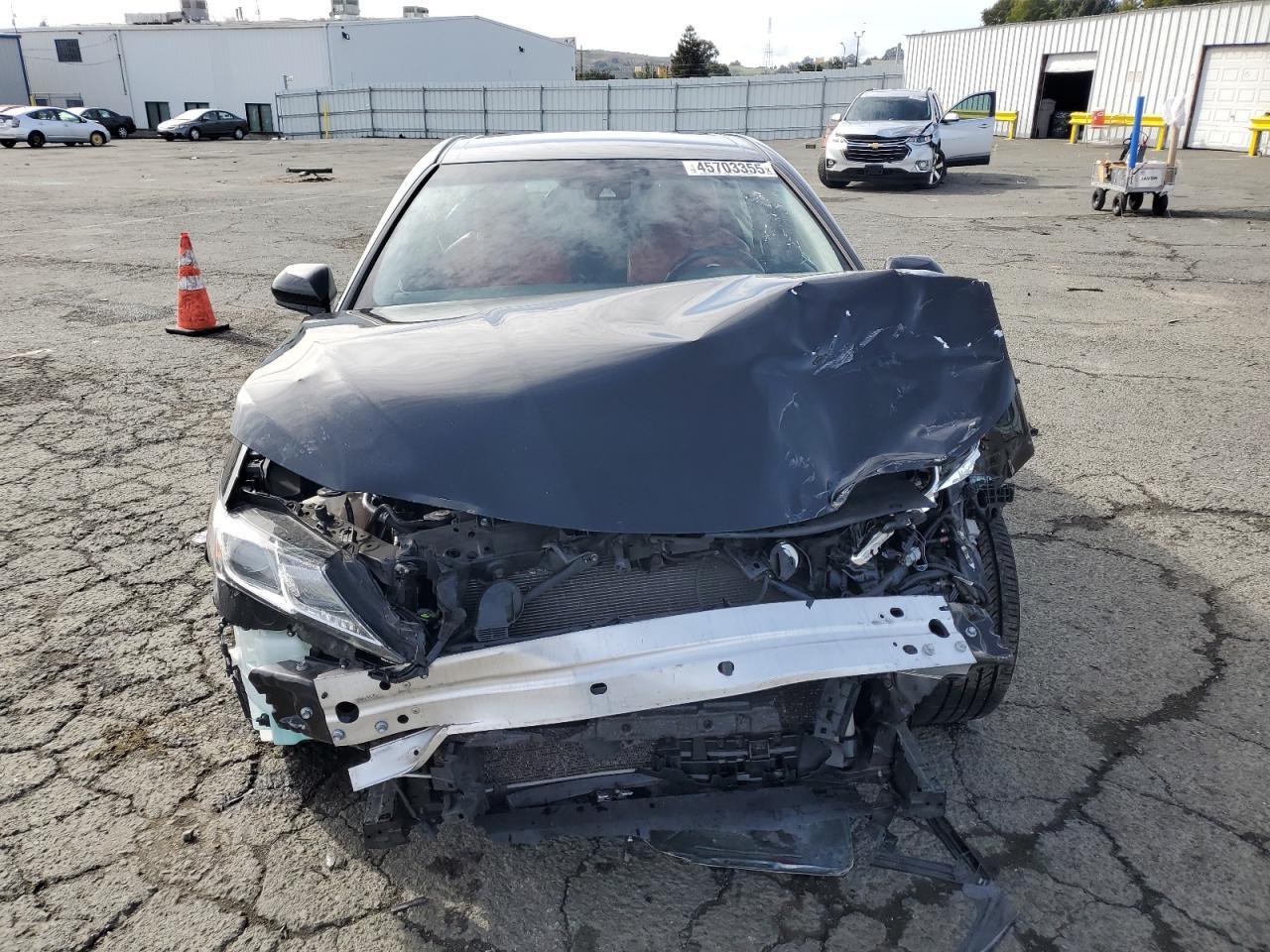 2019 TOYOTA CAMRY L - Фото 5