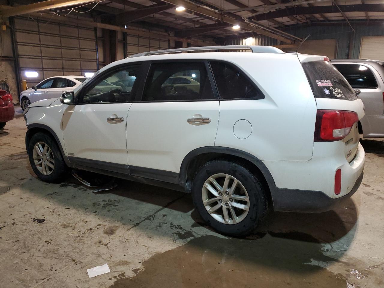 2014 KIA SORENTO LX - Image 2