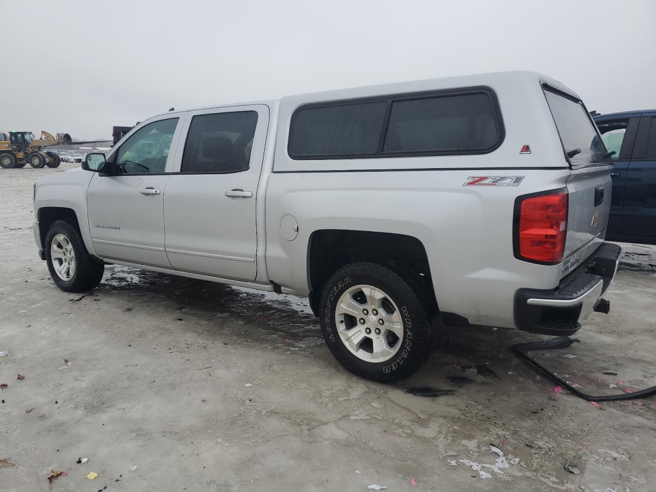 2017 CHEVROLET SILVERADO - Image 2