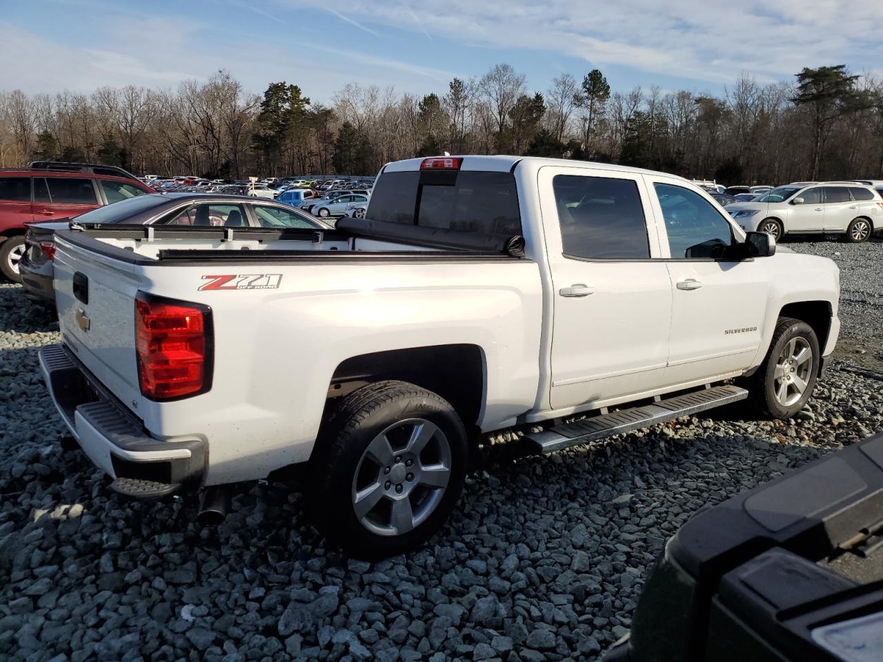 2018 CHEVROLET SILVERADO - Фото 3