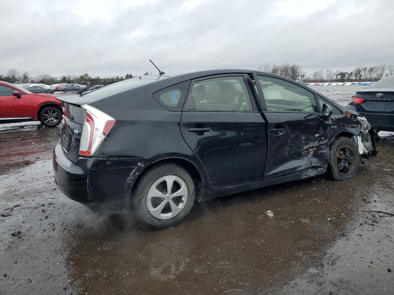 2015 TOYOTA PRIUS - Фото 3
