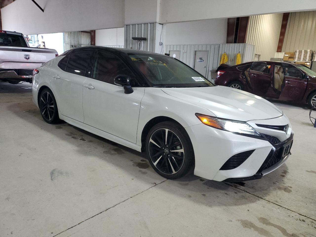 2019 TOYOTA CAMRY XSE - Image 4