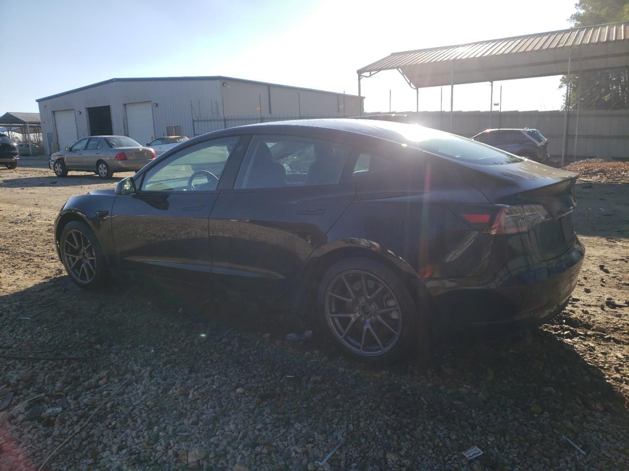 2023 TESLA MODEL 3 - Фото 2