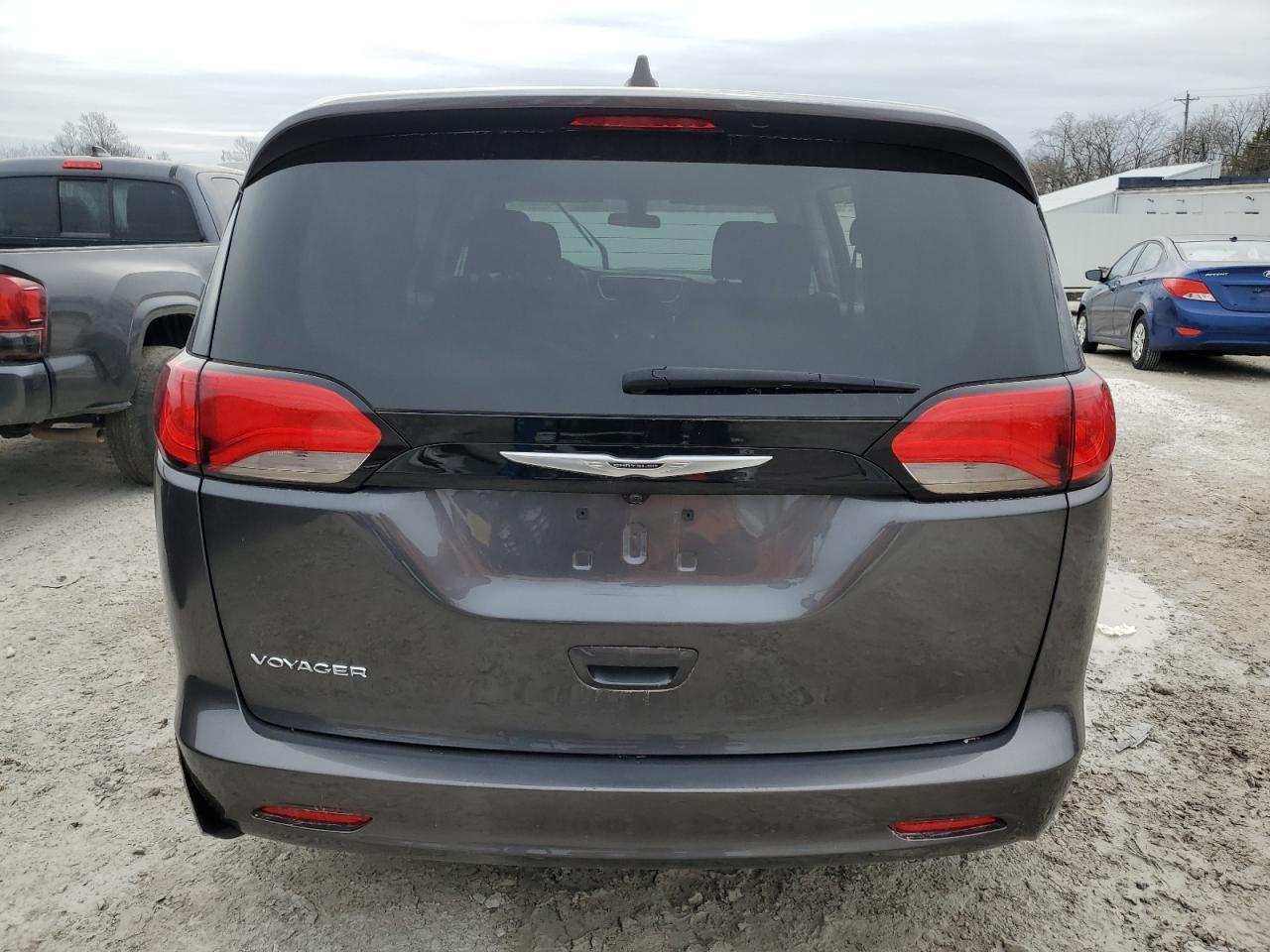 2022 CHRYSLER VOYAGER LX - Image 6