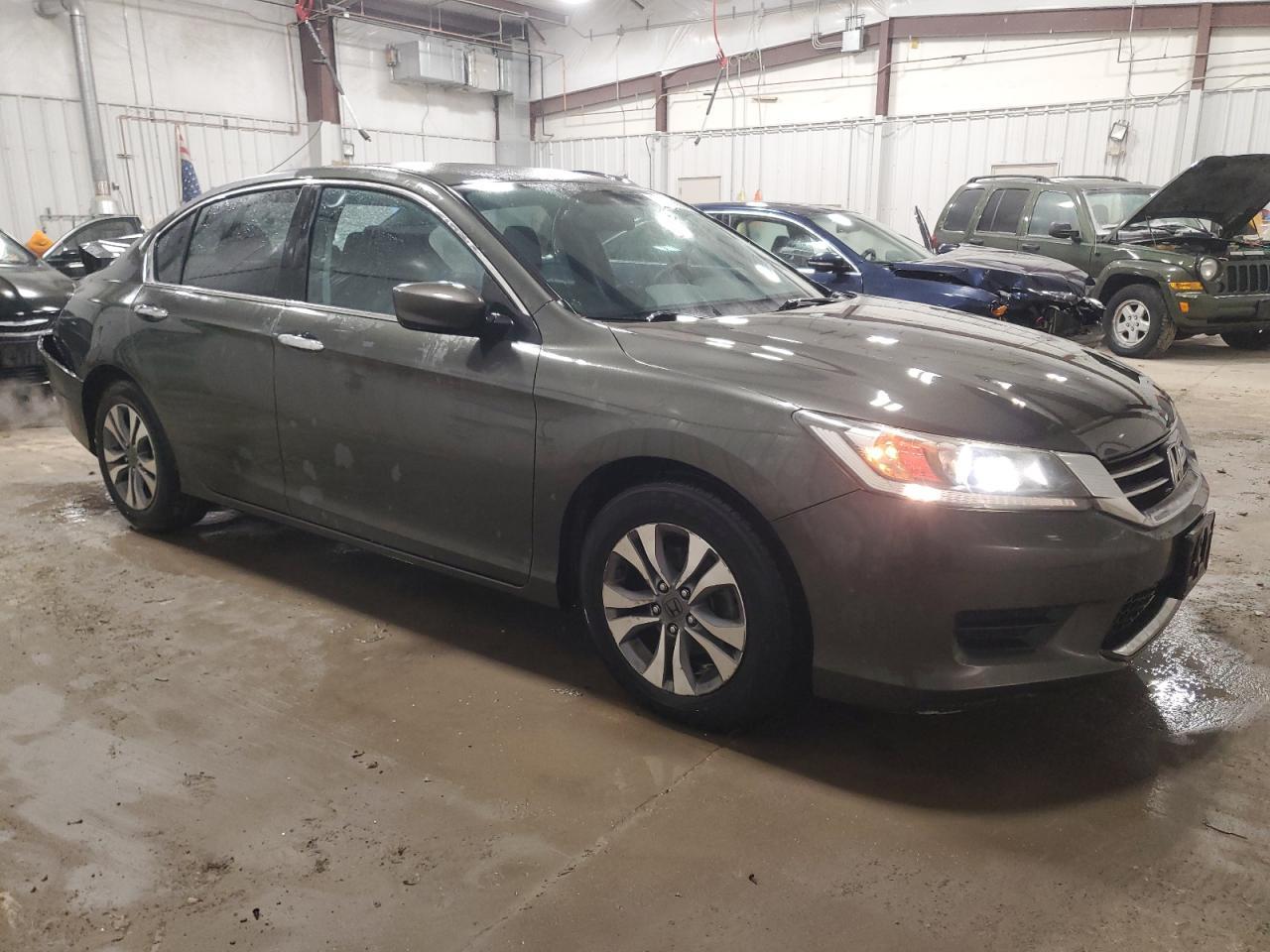 2014 HONDA ACCORD LX - Image 4