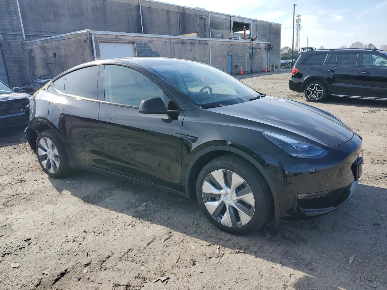 2023 TESLA MODEL Y - Фото 4
