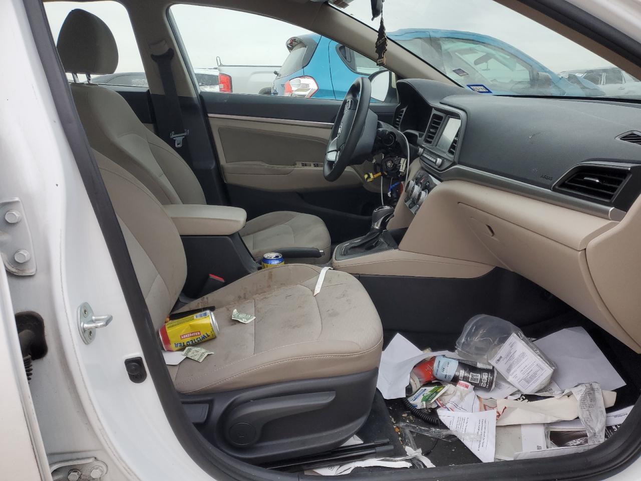 2019 HYUNDAI ELANTRA SE - Фото 7
