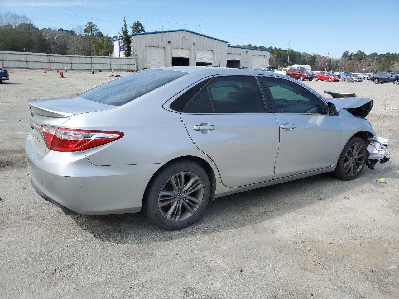 2017 TOYOTA CAMRY LE - Image 3