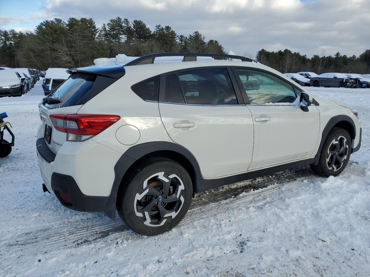 2021 SUBARU CROSSTREK - Фото 3
