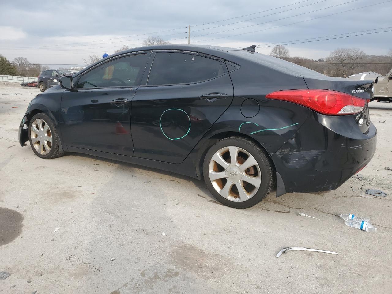 2013 HYUNDAI ELANTRA GL - Image 2