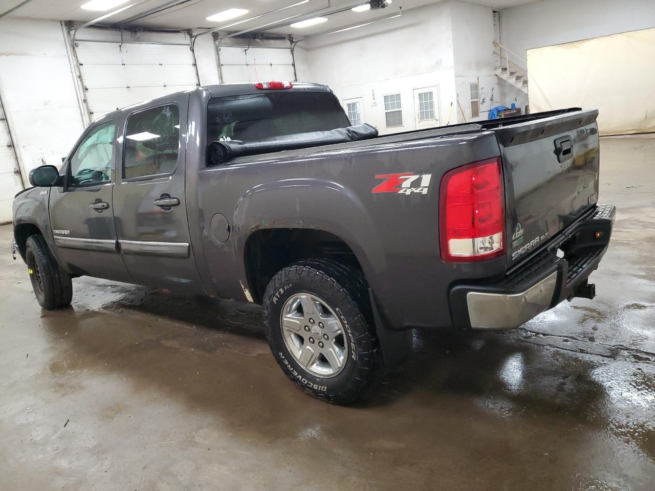 2011 GMC SIERRA K15 - Image 2