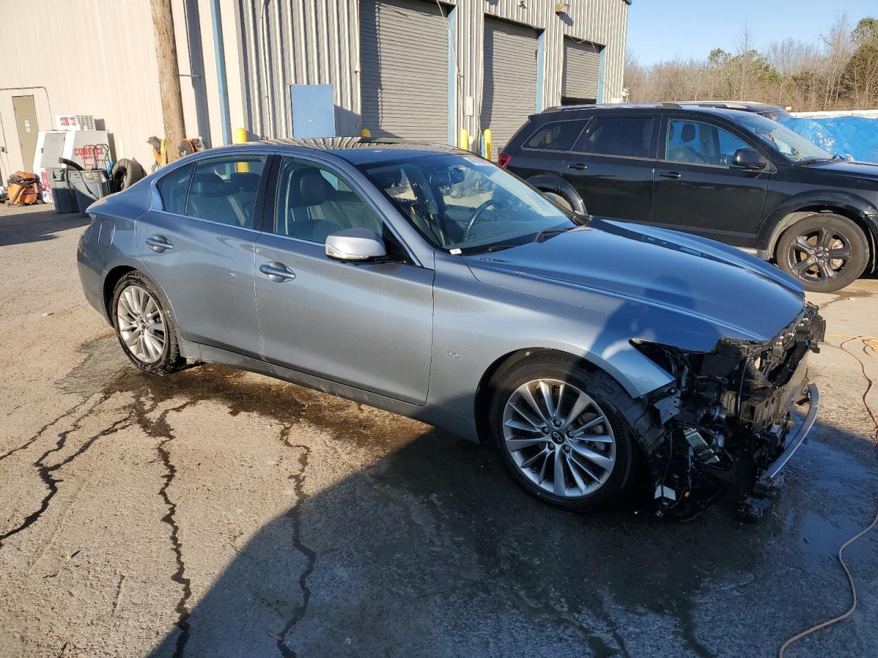 2018 INFINITI Q50 LUXE - Фото 4