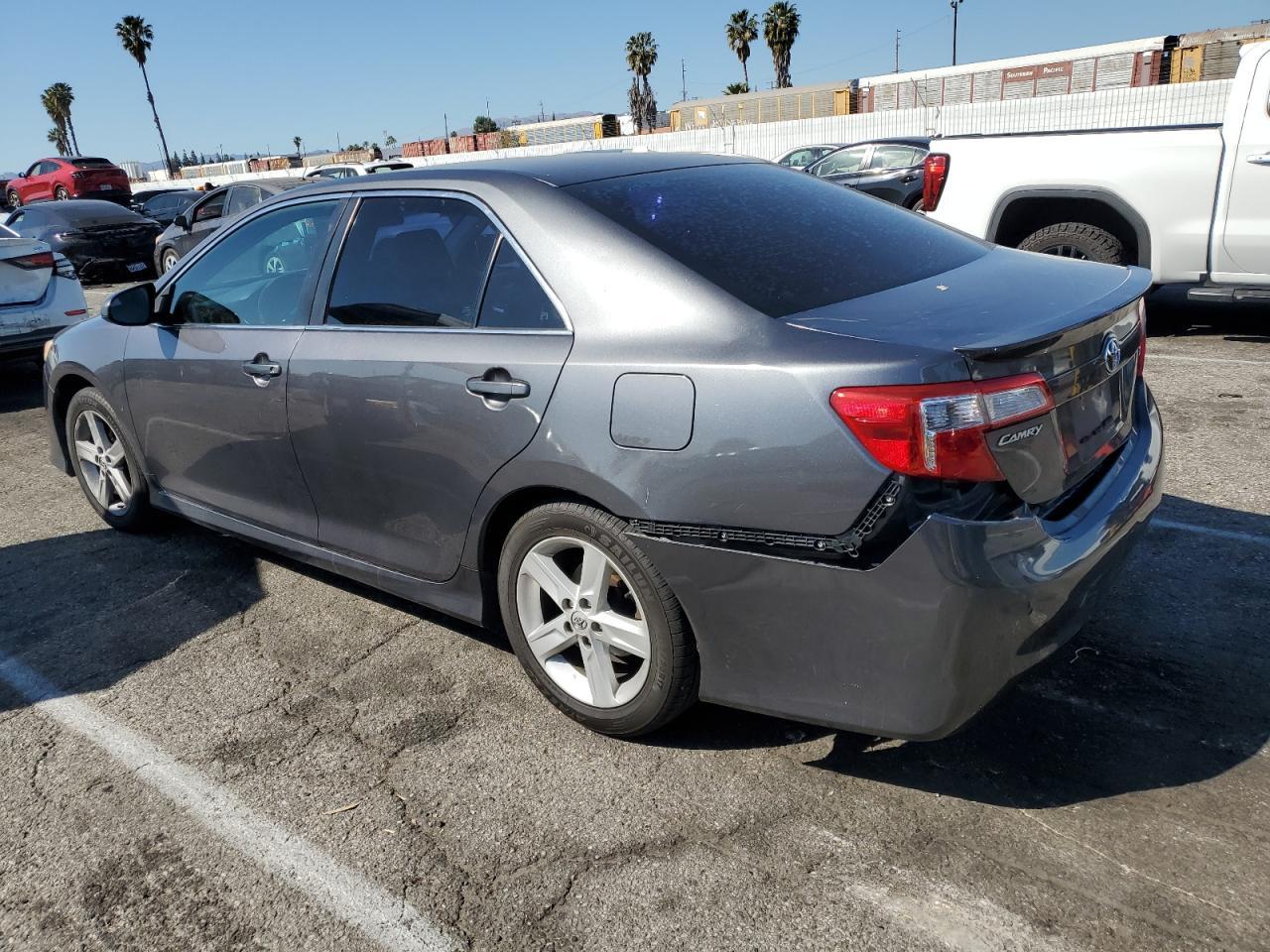 2014 TOYOTA CAMRY L - Image 2