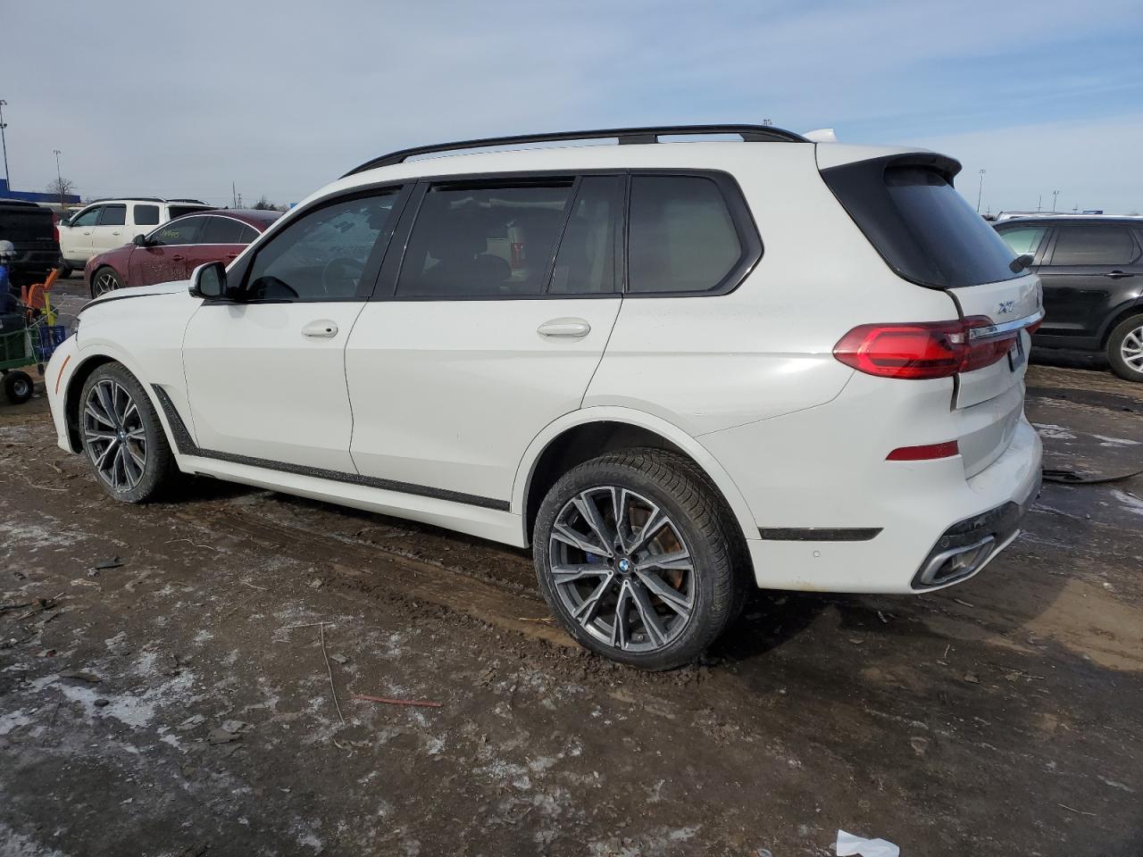 2021 BMW X7 XDRIVE4 - Image 2