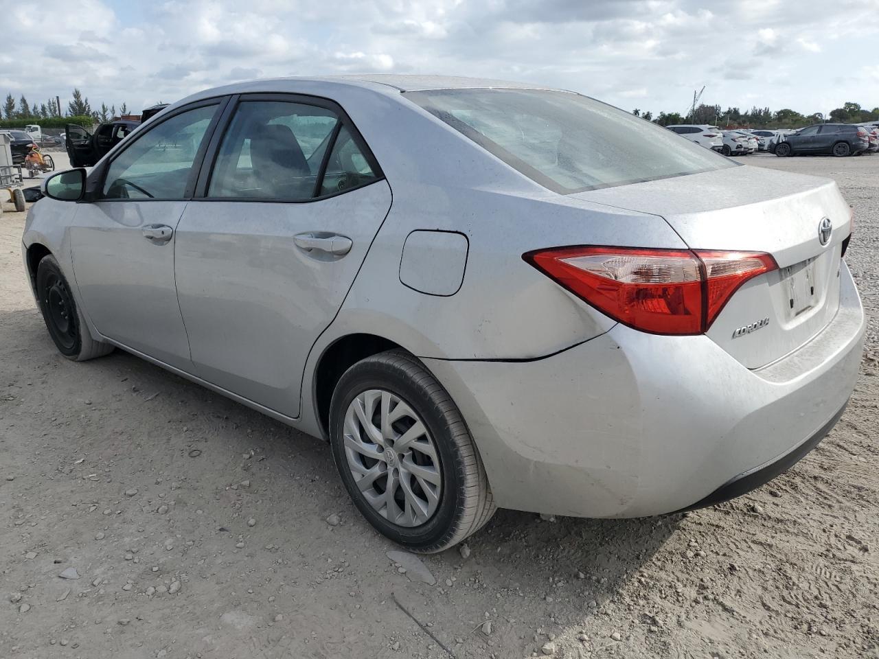 2018 TOYOTA COROLLA L - Image 2