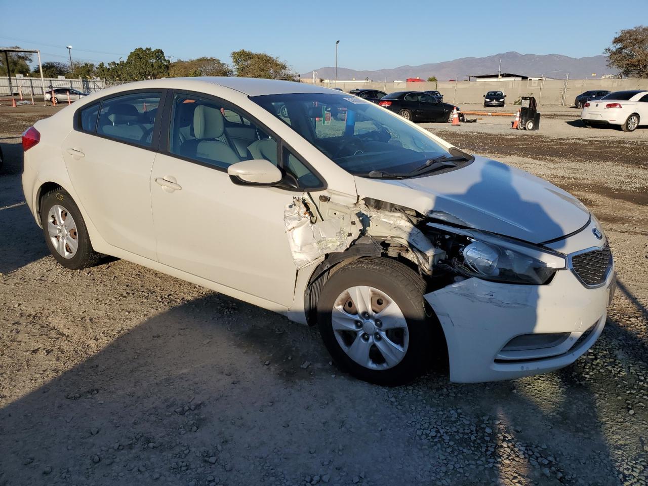 2015 KIA FORTE LX - Фото 4