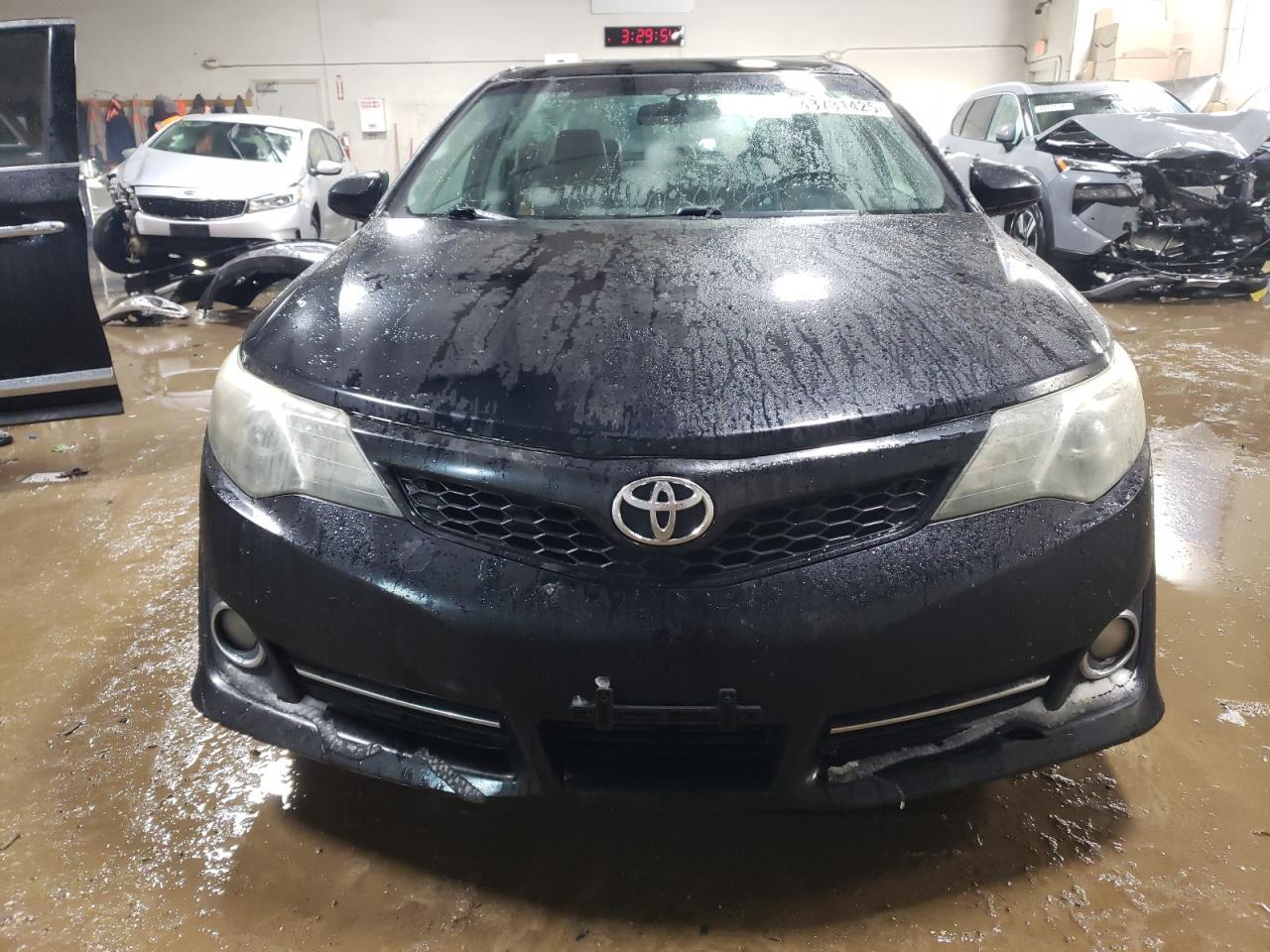 2014 TOYOTA CAMRY L - Фото 5