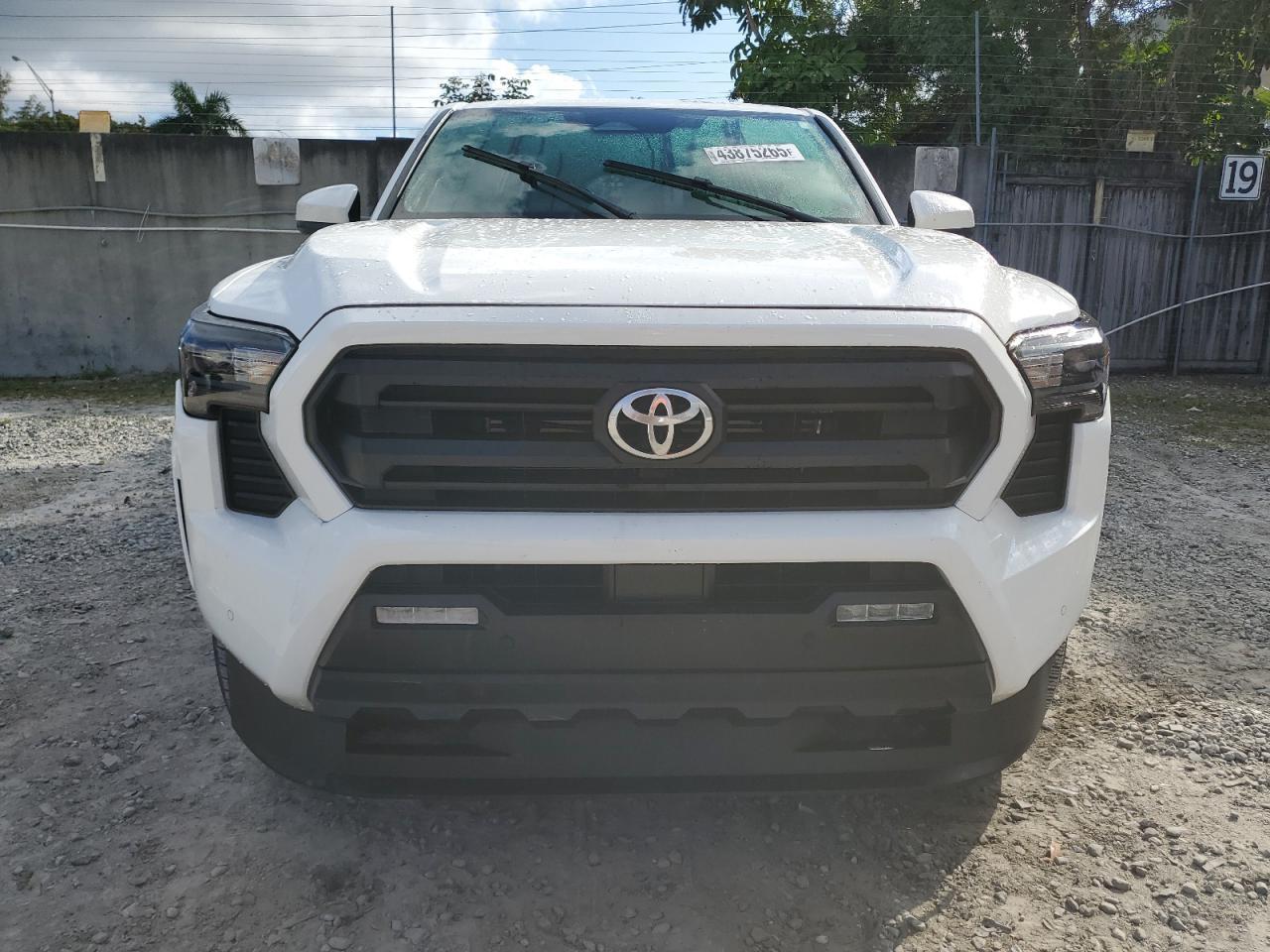 2024 TOYOTA TACOMA DOU - Фото 5