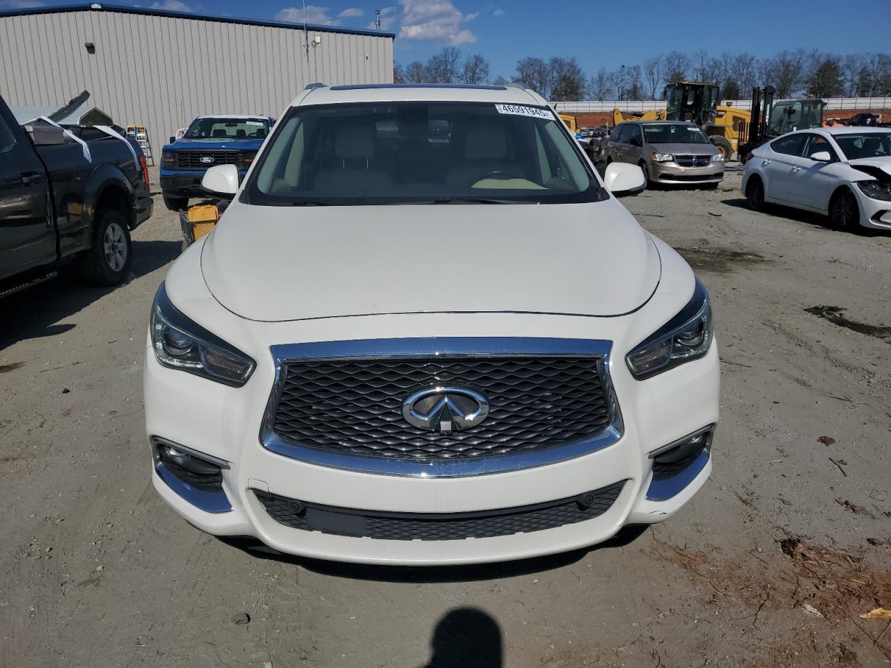2017 INFINITI QX60 - Image 5