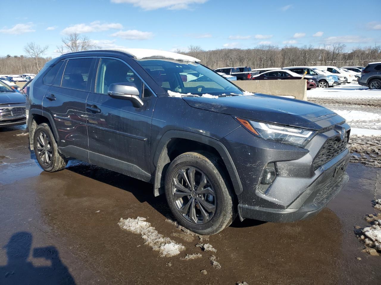 2024 TOYOTA RAV4 XLE P - Image 4