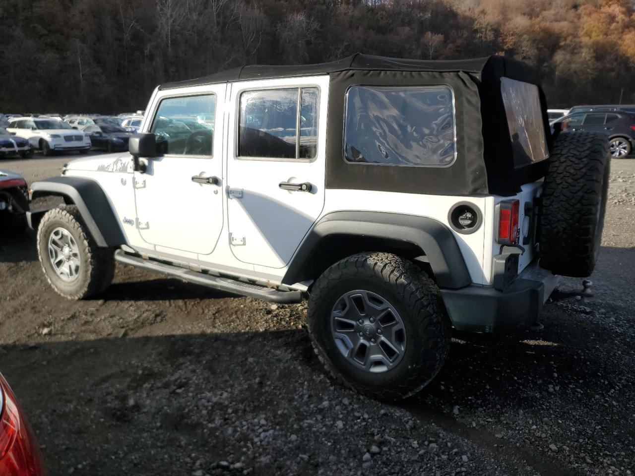 2015 JEEP WRANGLER U - Фото 2