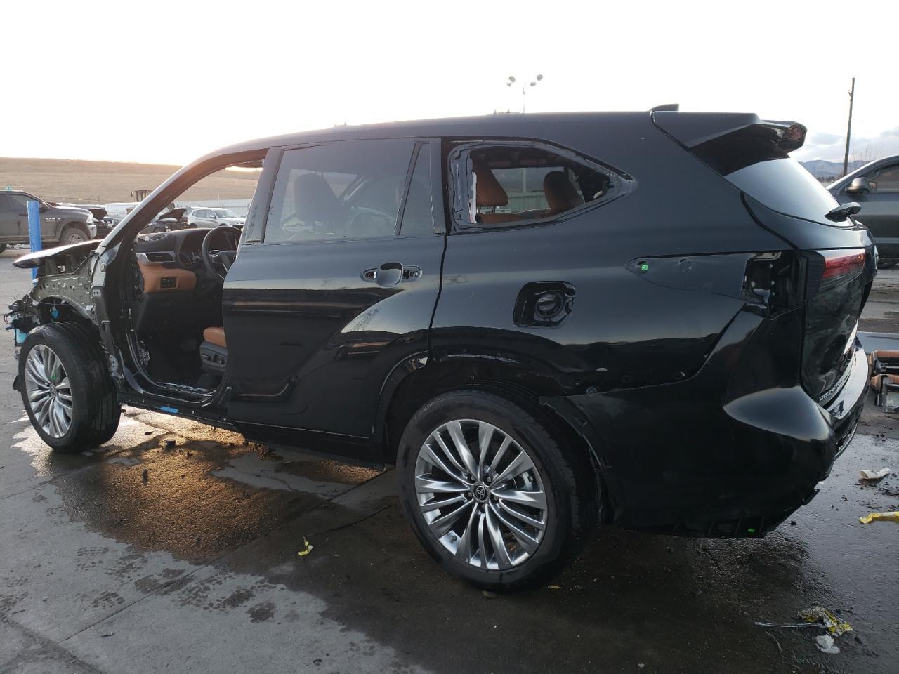 2024 TOYOTA HIGHLANDER - Фото 2